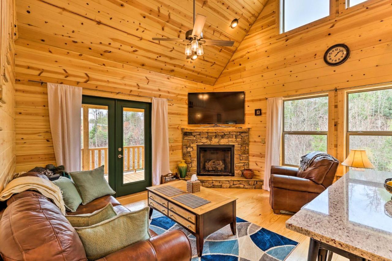 Cozy Mtn Cabin Spacious Deck And Forest Views! Murphy Exterior photo