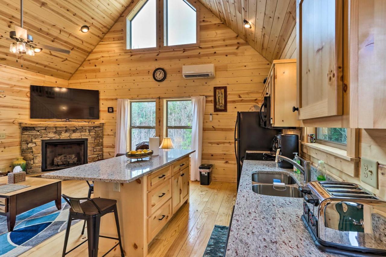 Cozy Mtn Cabin Spacious Deck And Forest Views! Murphy Exterior photo
